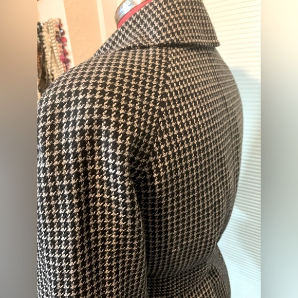 Antonio Melani 3 Button front Closure Size 6 - Picture 10 of 11